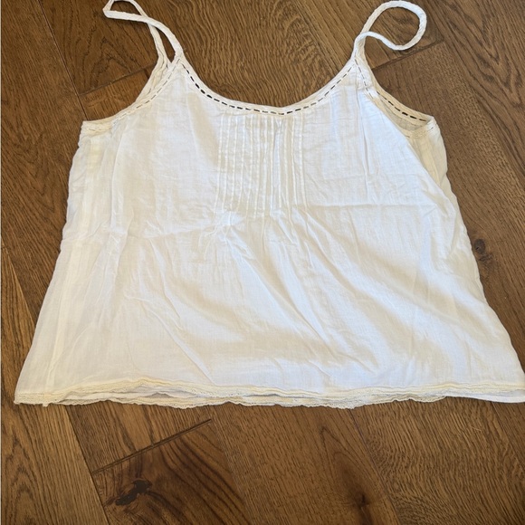 White Cotton Dainty Flowy Coquette Camisole Spring Top Hinge - Picture 10 of 10